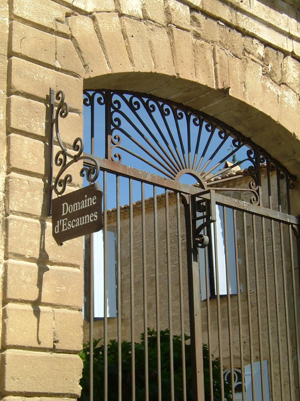 Sernhac Domaine Des Escaunes מראה חיצוני תמונה
